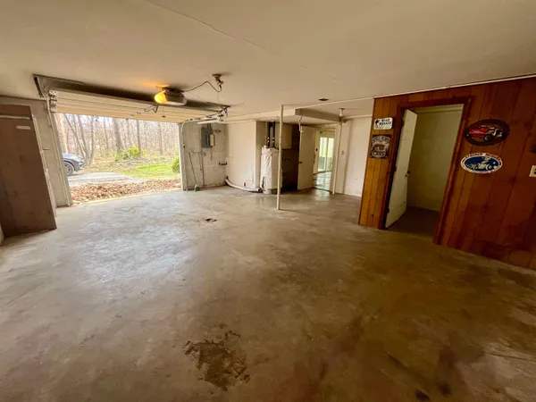 $275,000 | 28 Flint Mountain Drive, Stuarts Draft, VA 24477