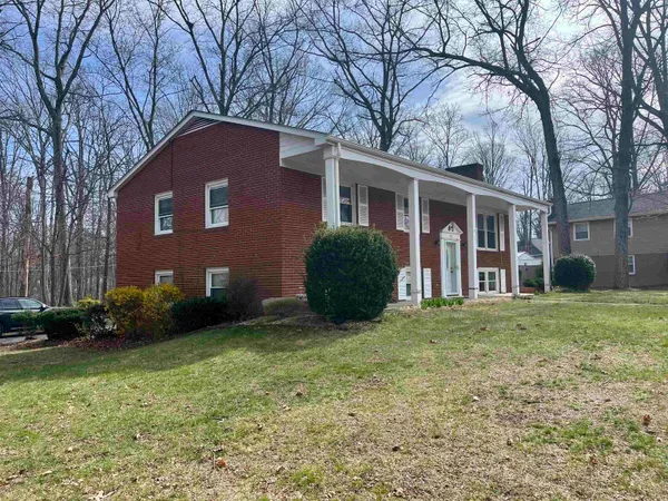 $275,000 | 28 Flint Mountain Drive, Stuarts Draft, VA 24477