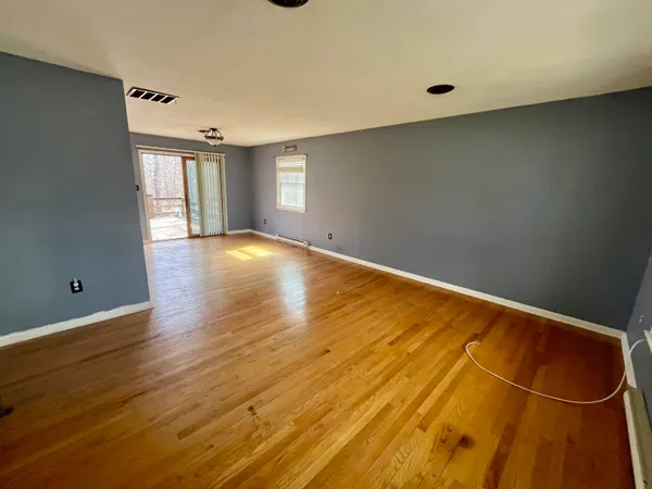 $275,000 | 28 Flint Mountain Drive, Stuarts Draft, VA 24477