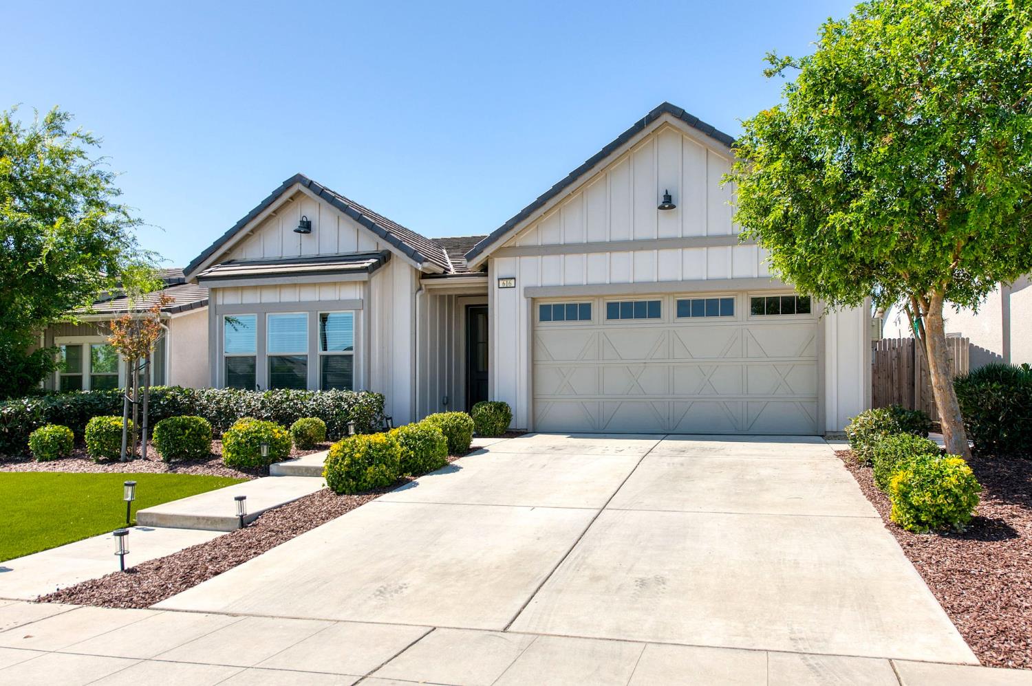 616 Expedition Way Madera, CA 93636 - Photo 2 of 66