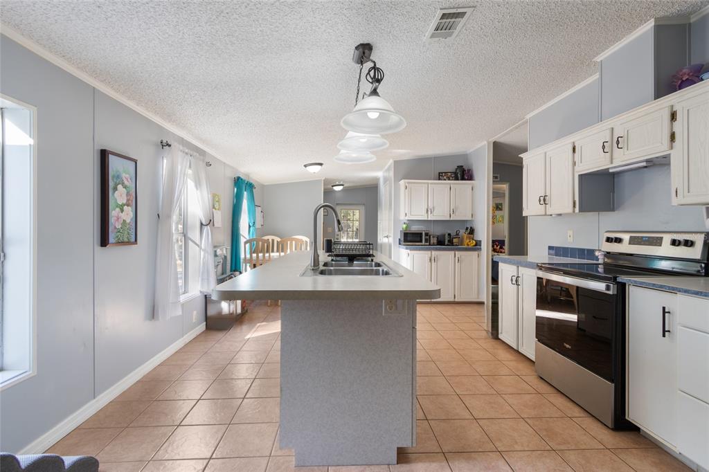 15031 Bailey Hill Road Brooksville, FL 34614 - Photo 5 of 23