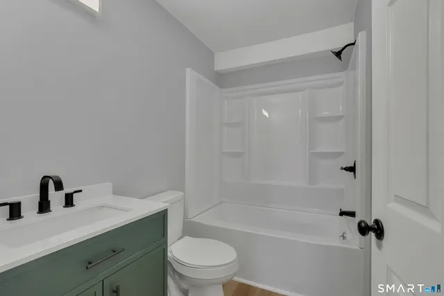 $2,200 | 194 Hartford Road, Unit C, Manchester, CT 06040