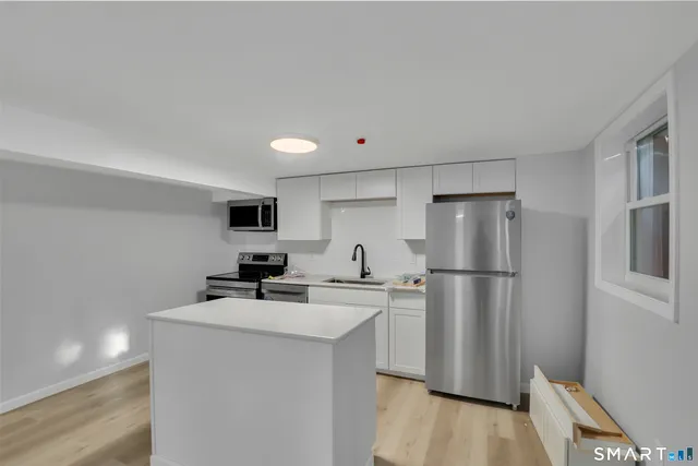 $2,200 | 194 Hartford Road, Unit C, Manchester, CT 06040