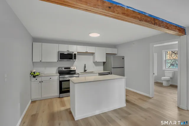 $2,200 | 194 Hartford Road, Unit C, Manchester, CT 06040