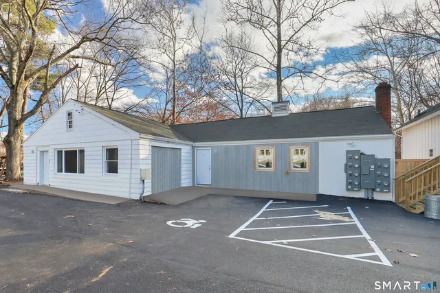 $2,200 | 194 Hartford Road, Unit C, Manchester, CT 06040