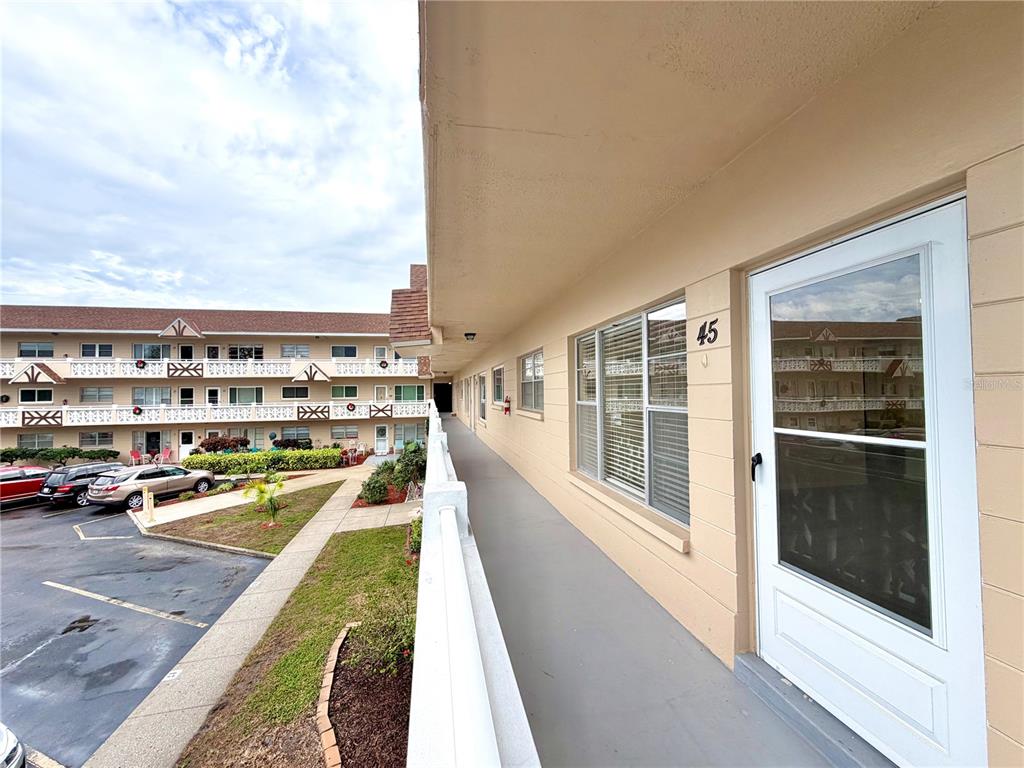 2311 Brisbane Street, Unit 45 Clearwater, FL 33763 - Photo 3 of 27