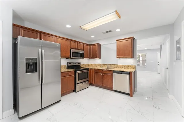 $239,000 | 4663 Southwest 48th Drive, Unit 138, Gainesville, FL 32608