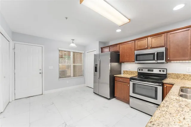 $239,000 | 4663 Southwest 48th Drive, Unit 138, Gainesville, FL 32608