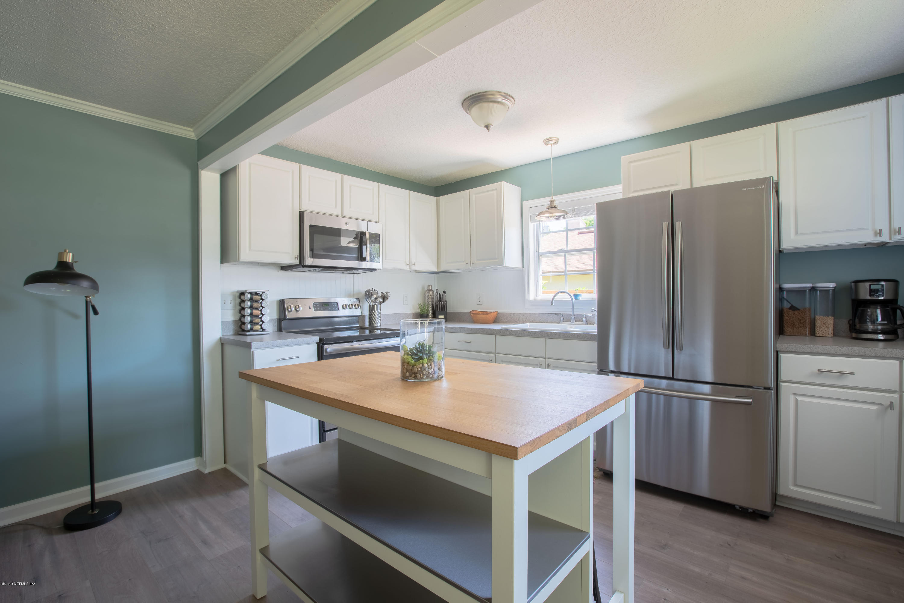 1107 Ruth Avenue Jacksonville Beach, FL 32250 - Photo 8 of 21 Kitchen