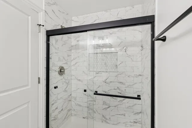 $274,900 | 336 Ozark Drive, Bolingbrook, IL 60440