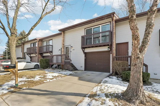 $274,900 | 336 Ozark Drive, Bolingbrook, IL 60440