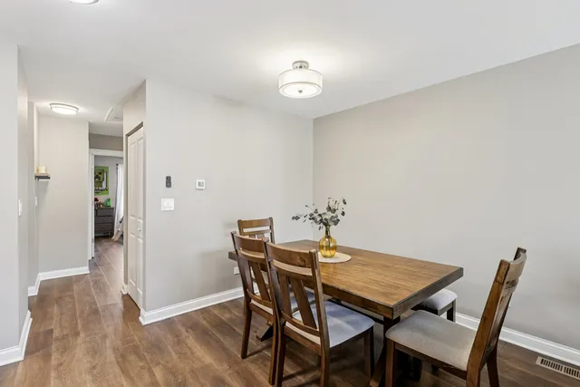 $274,900 | 336 Ozark Drive, Bolingbrook, IL 60440