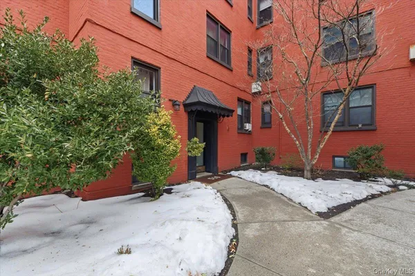 $314,995 | 510 Kappock Street, Unit 3B | Spuyten Duyvil
