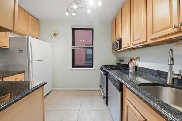 $314,995 | 510 Kappock Street, Unit 3B | Spuyten Duyvil