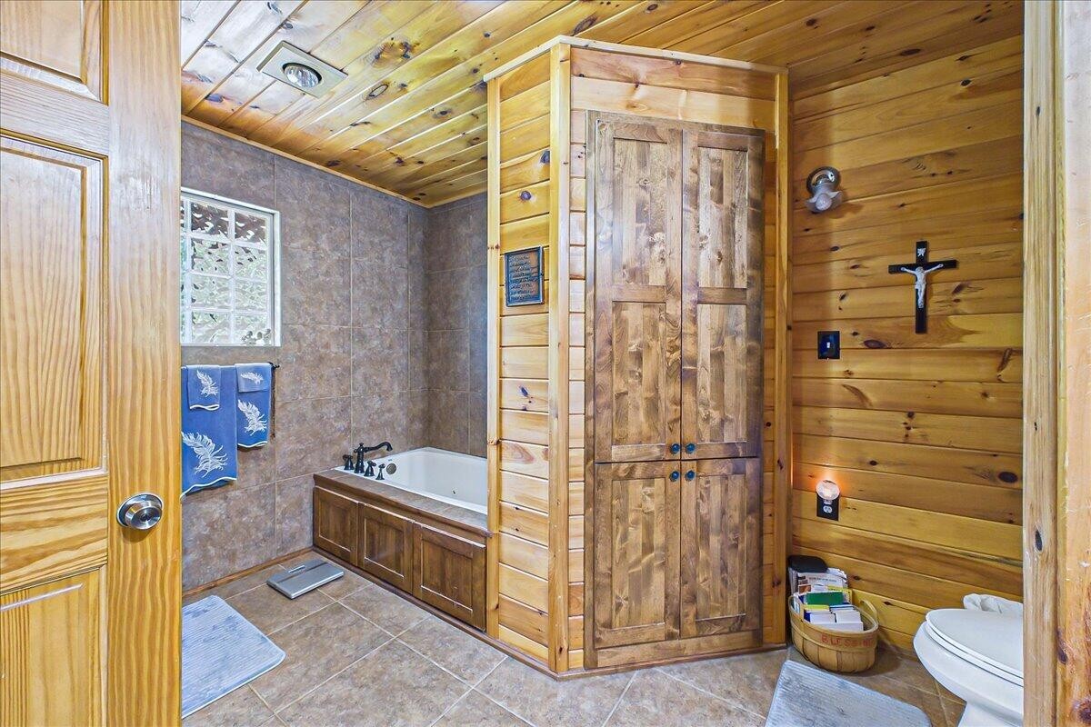 810 Belltown Road Tellico Plains, TN 37385 - Photo 25 of 53