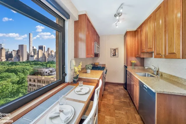 $2,995,000 | 10 West 66th Street, Unit 23G | Upper West Side