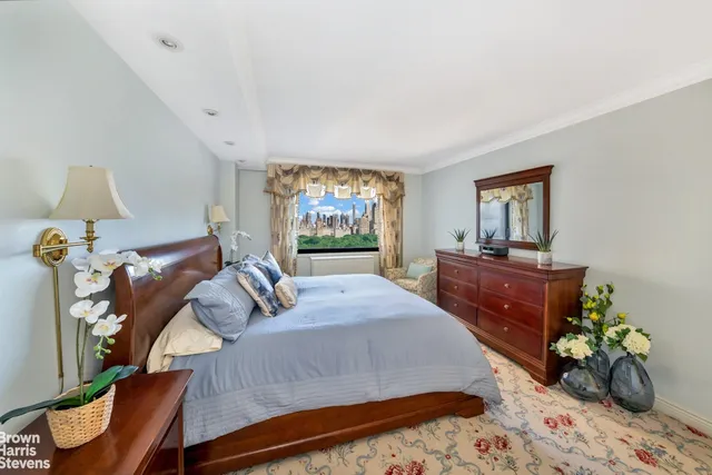 $2,995,000 | 10 West 66th Street, Unit 23G | Upper West Side