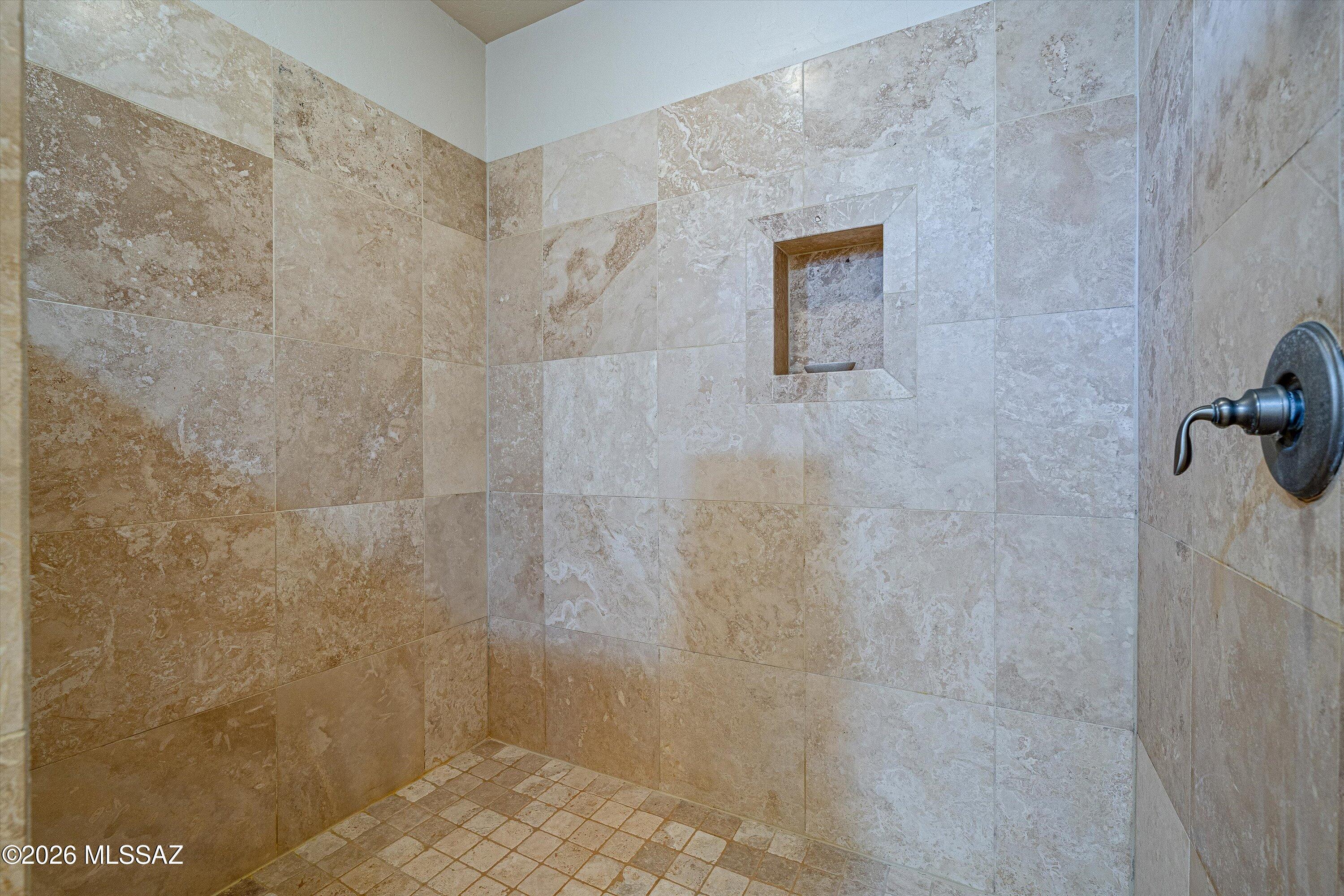 4677 East Rail N Road Tucson, AZ 85739 - Photo 30 of 48 En-suite #2 with walk in tiled shower, walk in closet