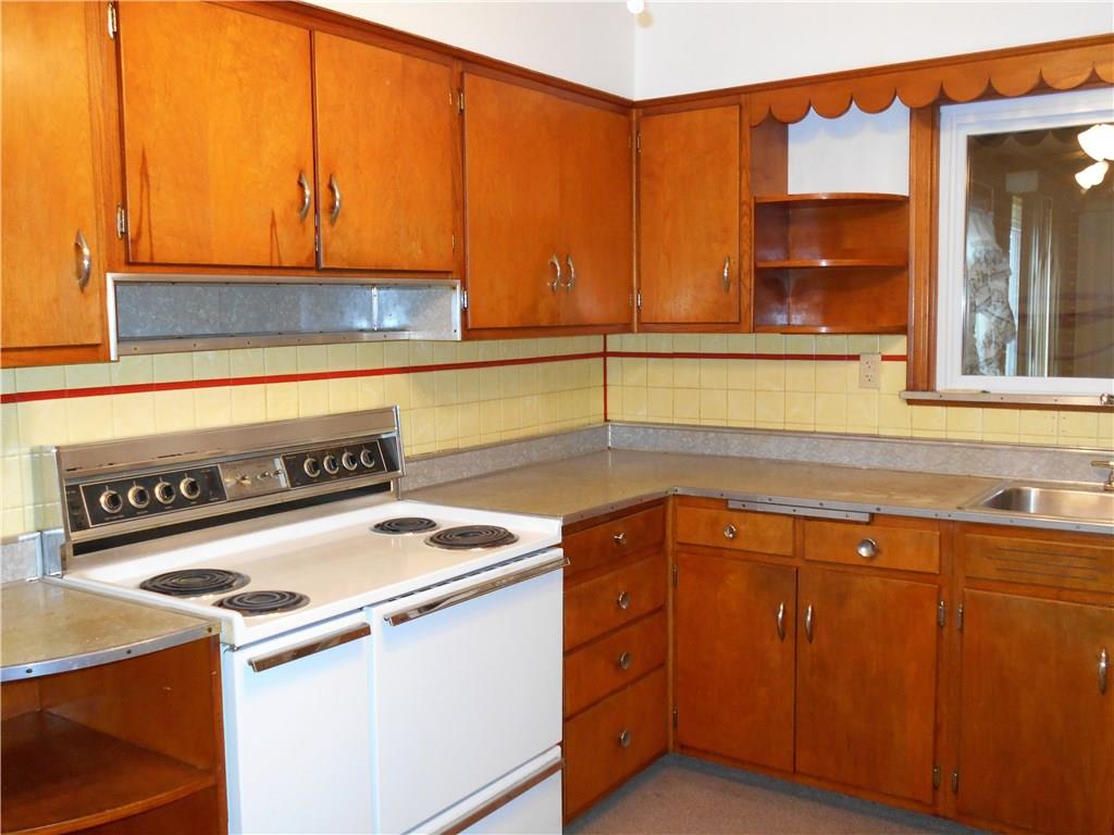 545 Middletown Road New Stanton, PA 15672 - Photo 11 of 25