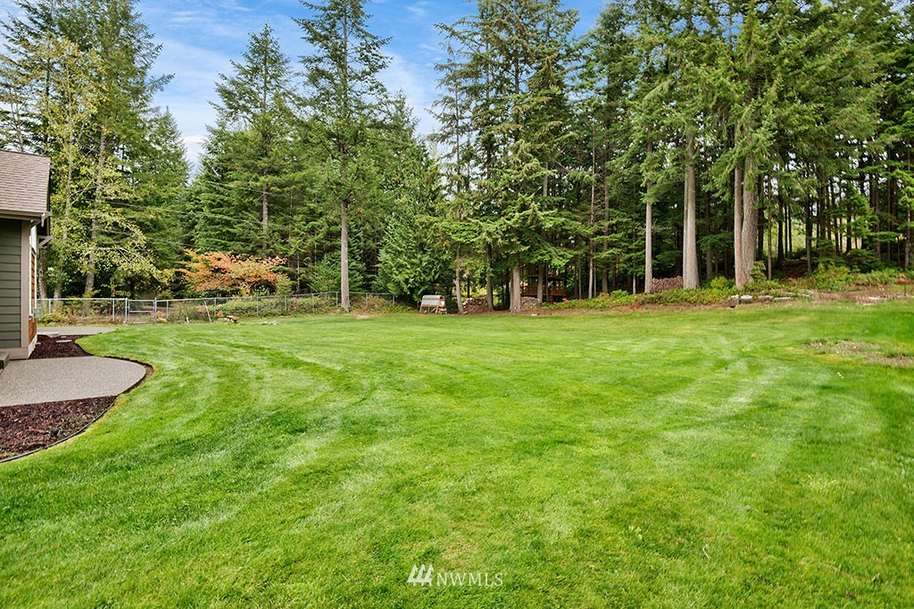 8413 Southeast View Park Road Port Orchard, WA 98367 - Photo 21 of 25 Gallery Image 21
