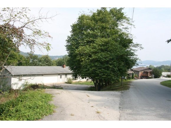 211 Ridgeview Drive Ridgedale, MO 65739 - Photo 1 of 1 Primary Photo