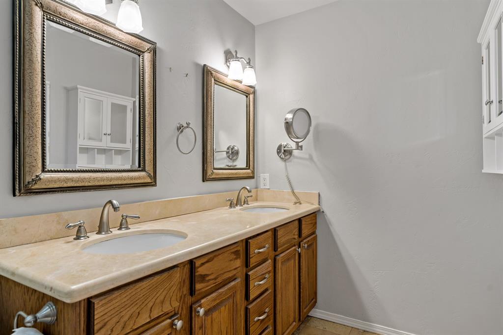 10141 Fieldfare Court Dallas, TX 75229 - Photo 17 of 32