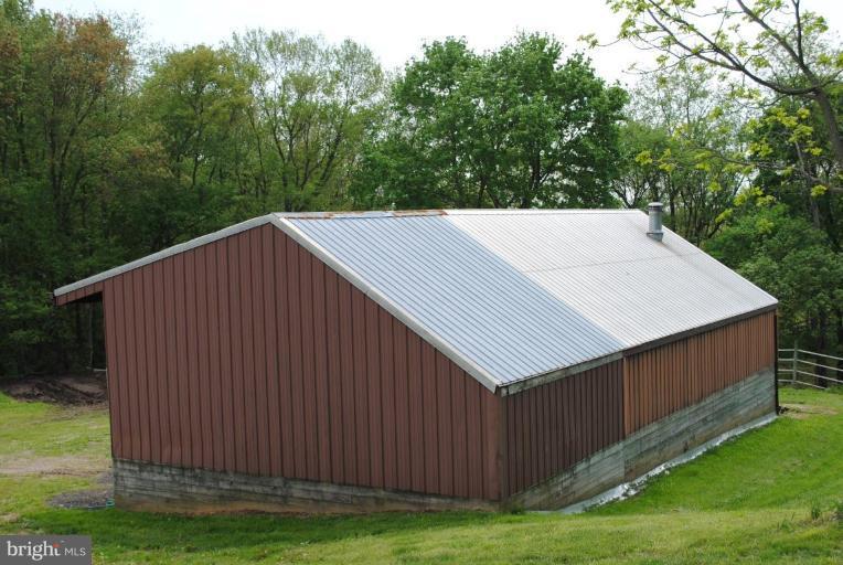 18807 Graystone Road White Hall, MD 21161 - Photo 13 of 30 Barn