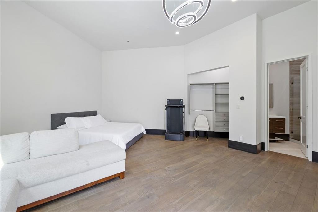 2401 Greenglade Road Northeast Atlanta, GA 30345 - Photo 56 of 64 a living room with furniture