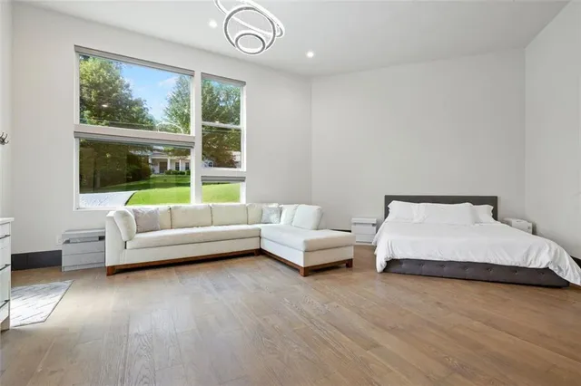 $4,000,000 | 2401 Greenglade Road Northeast, Atlanta, GA 30345