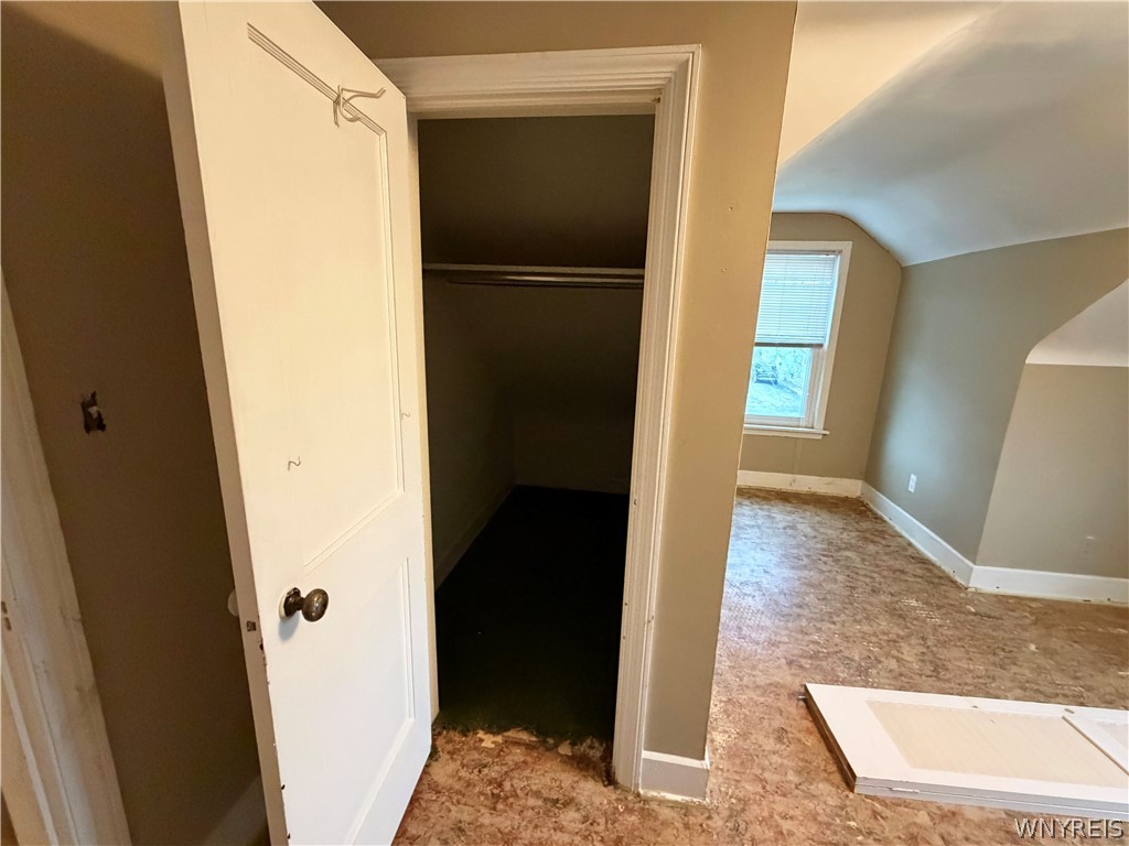 223 Harding Road Amherst, NY 14221 - Photo 19 of 38