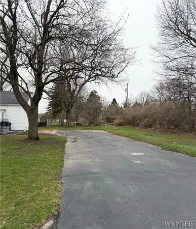 $215,000 | 223 Harding Road, Amherst, NY 14221