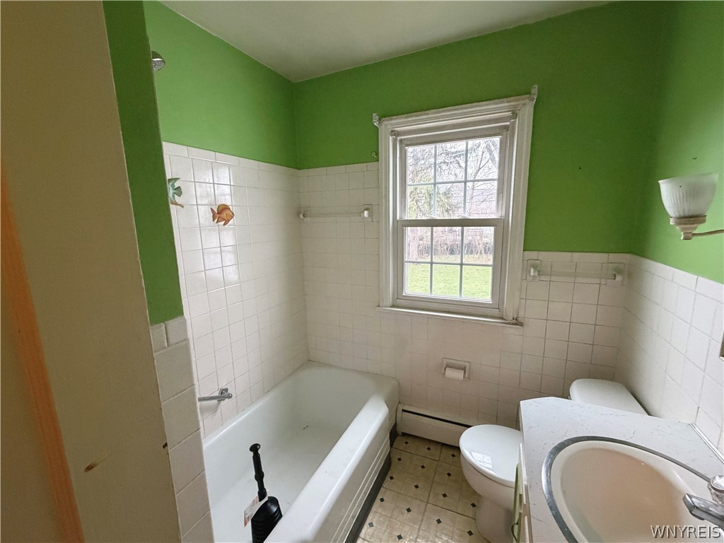 223 Harding Road Amherst, NY 14221 - Photo 10 of 38