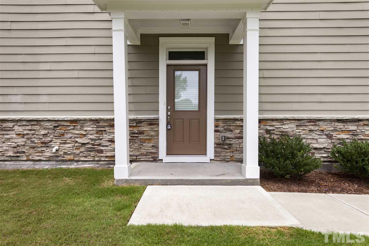 2472 Pecan Ridge Way Apex, NC 27502 - Photo 8 of 24 Gallery Image 8