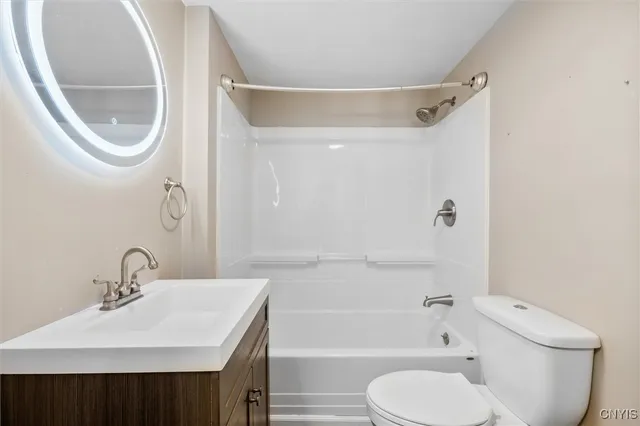 $400,000 | 4101 Elmcrest Road, Clay, NY 13090