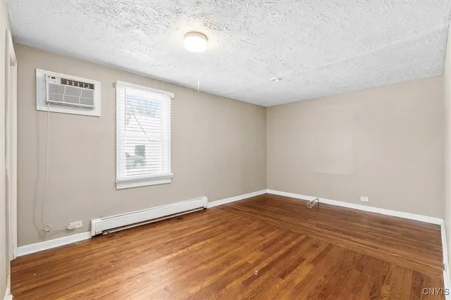 $400,000 | 4101 Elmcrest Road, Clay, NY 13090