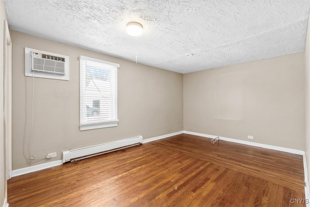 4101 Elmcrest Road Clay, NY 13090 - Photo 17 of 39