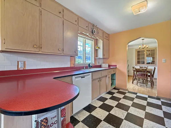 $159,900 | 834 South Orient Street, Fairmont, MN 56031