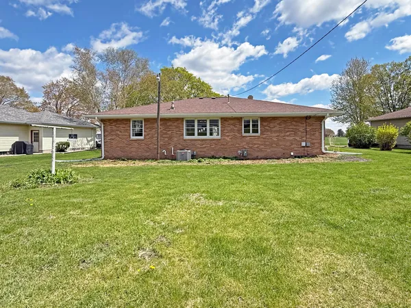 $159,900 | 834 South Orient Street, Fairmont, MN 56031