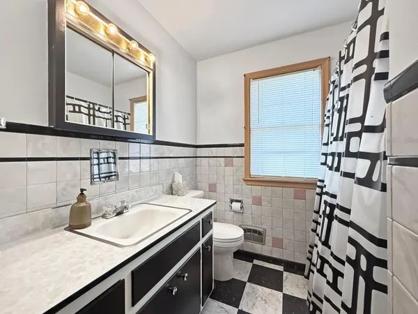 $159,900 | 834 South Orient Street, Fairmont, MN 56031