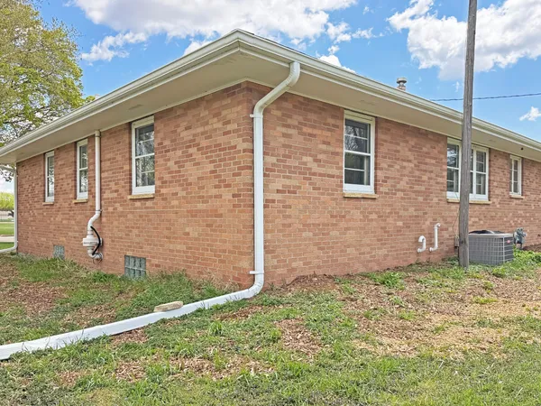 $159,900 | 834 South Orient Street, Fairmont, MN 56031