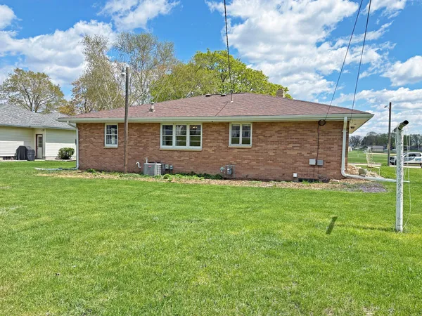 $159,900 | 834 South Orient Street, Fairmont, MN 56031