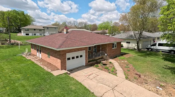 $159,900 | 834 South Orient Street, Fairmont, MN 56031