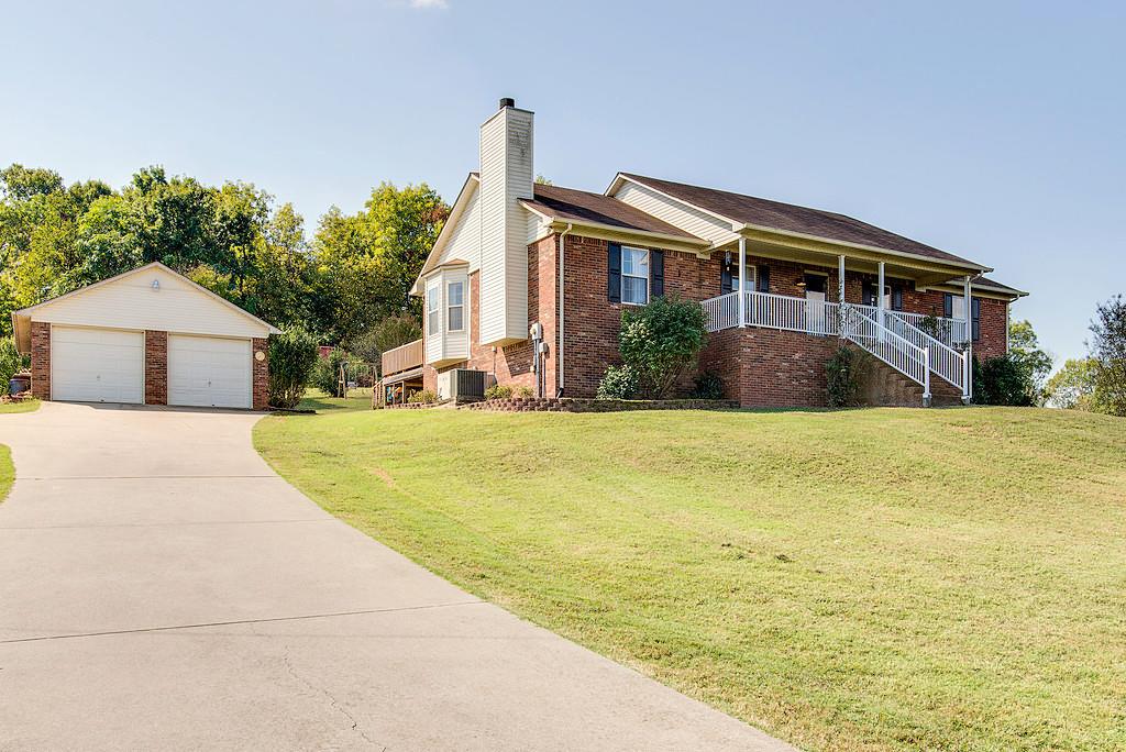 1696 Vaughn Road Columbia, TN 38401 - Photo 3 of 29 Gallery Image 3
