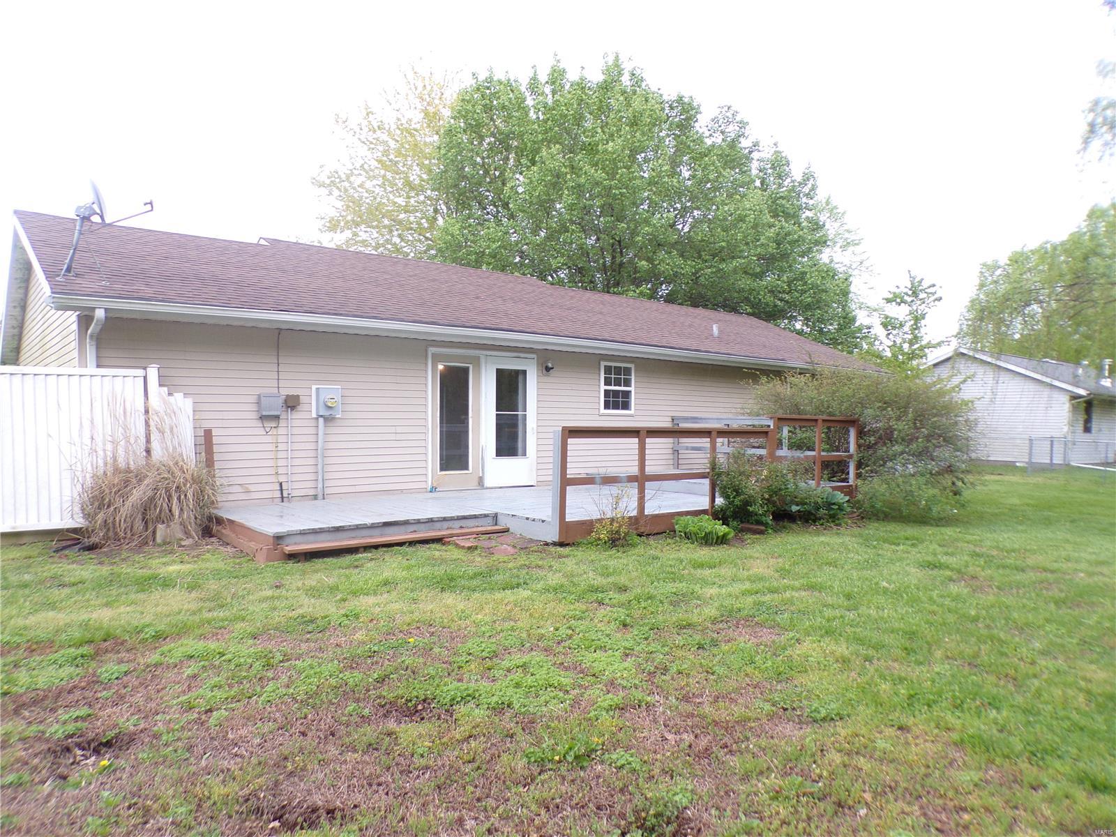 3125 Weaver Road Herrin, IL 62948 - Photo 3 of 16 Gallery Image 3