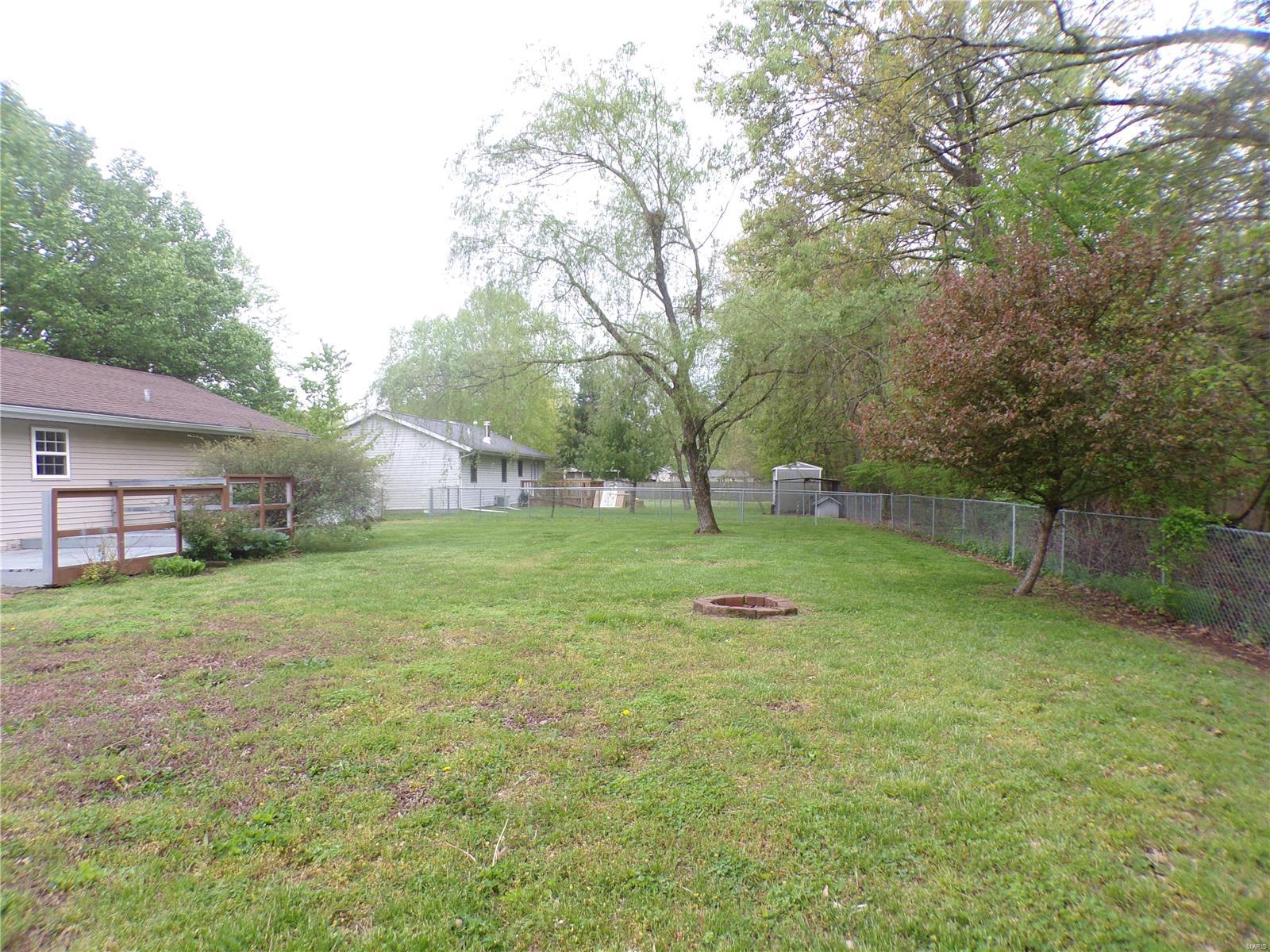 3125 Weaver Road Herrin, IL 62948 - Photo 5 of 16 Gallery Image 5