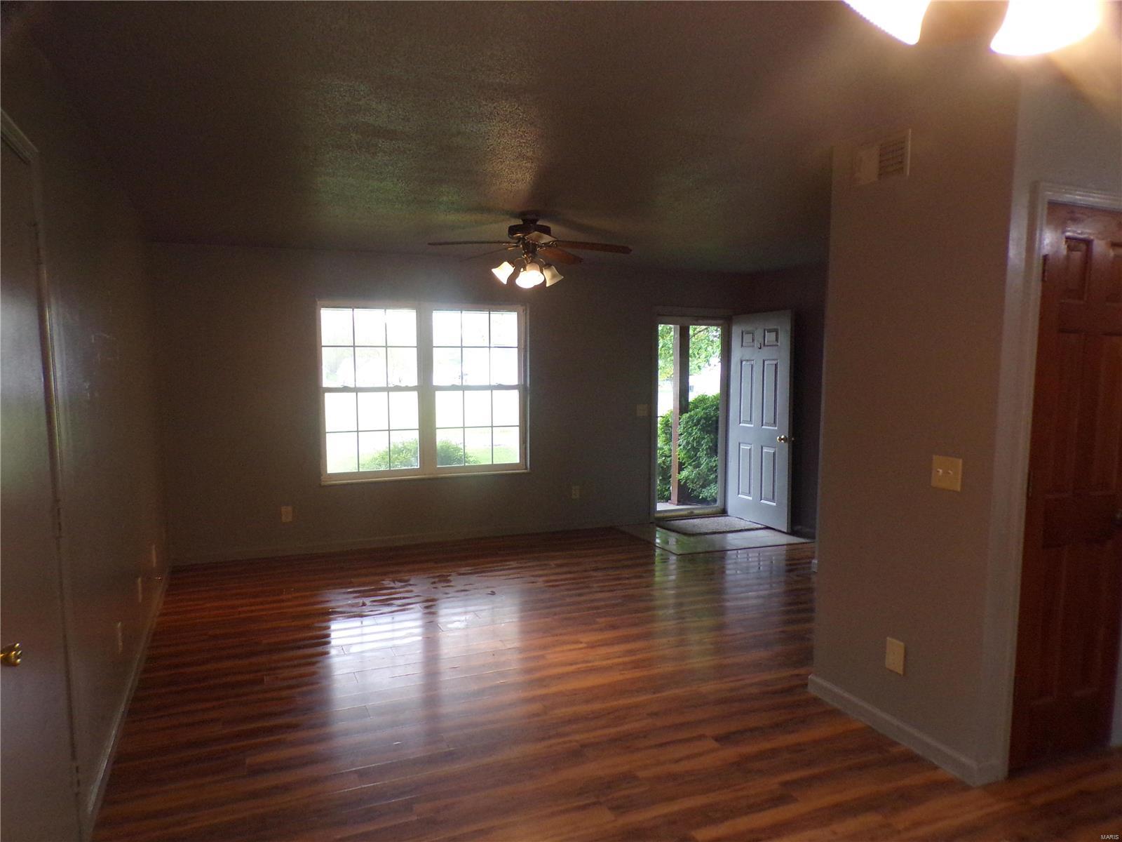 3125 Weaver Road Herrin, IL 62948 - Photo 8 of 16 Gallery Image 8
