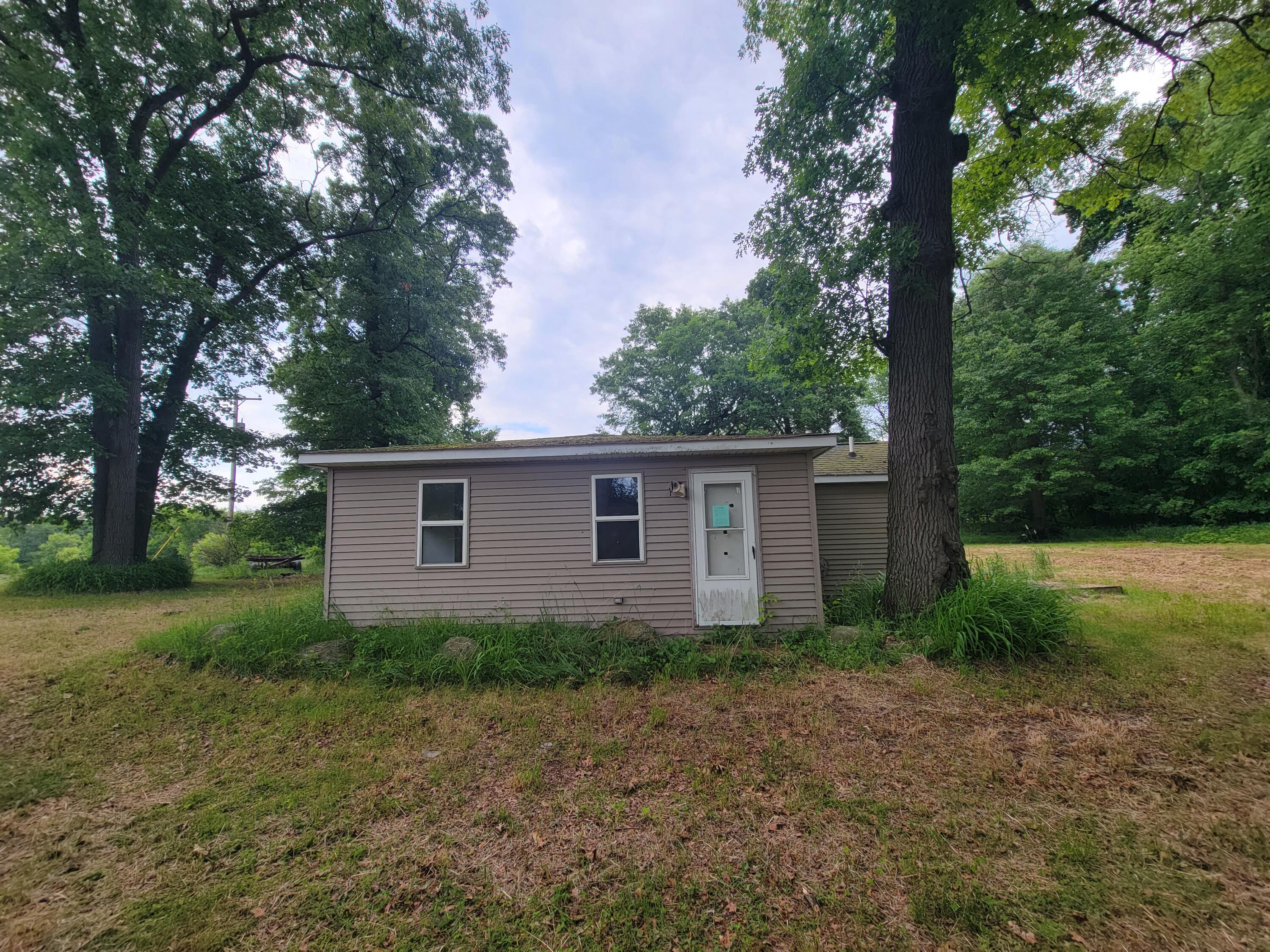 8808 Reno Drive Munith, MI 49259 - Photo 1 of 15 20220610_175325