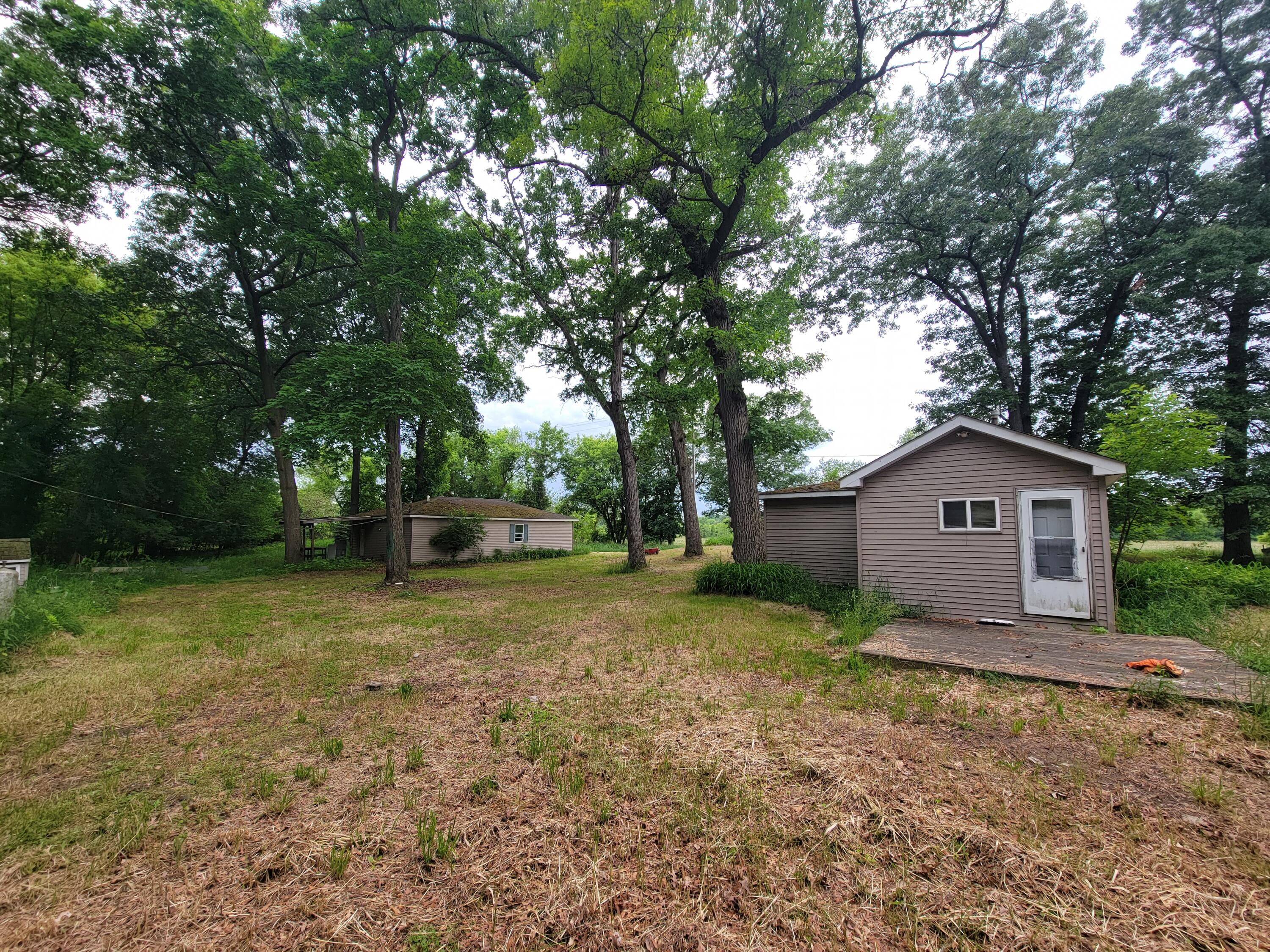 8808 Reno Drive Munith, MI 49259 - Photo 4 of 15 20220610_175540