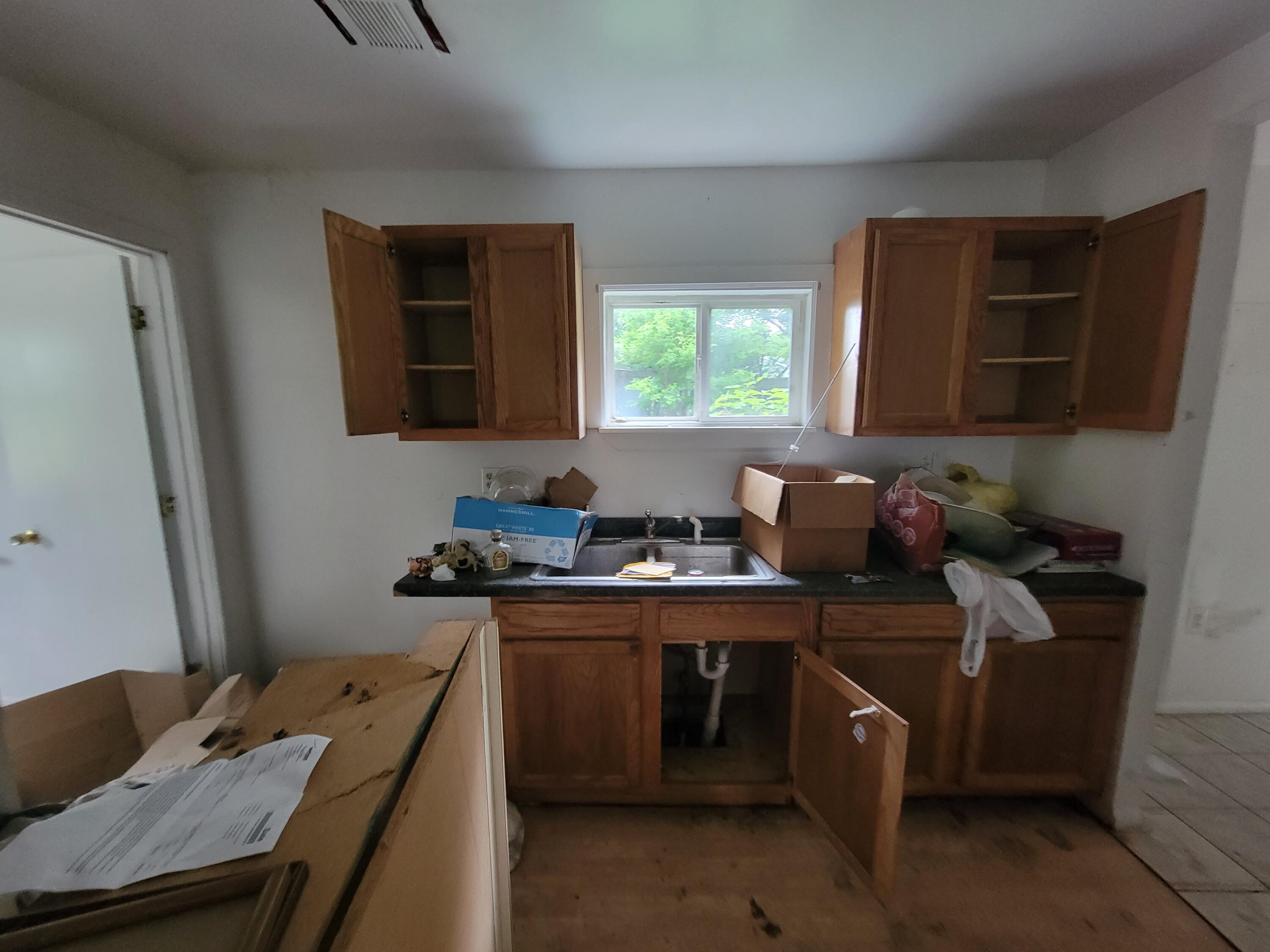 8808 Reno Drive Munith, MI 49259 - Photo 6 of 15 20220610_175904