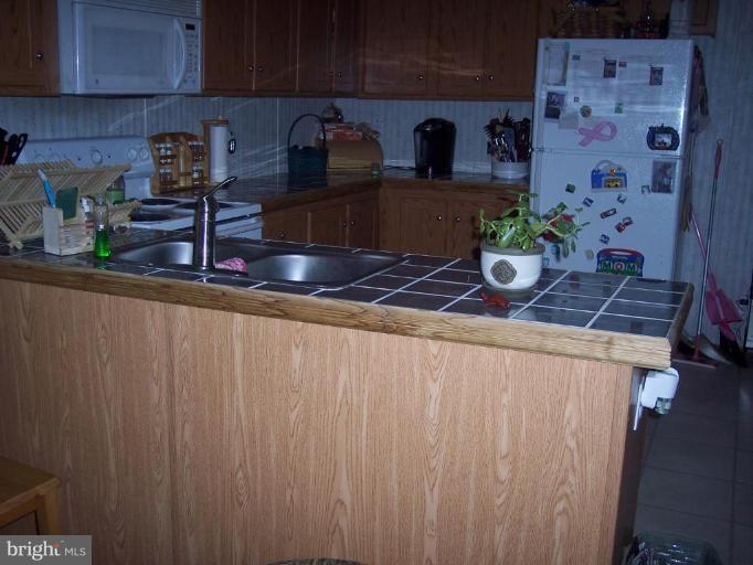 20 Vanessa Avenue Rising Sun, MD 21911 - Photo 4 of 20 OPEN FLOOR PLAN...GREAT FOR ENTERTAINING...